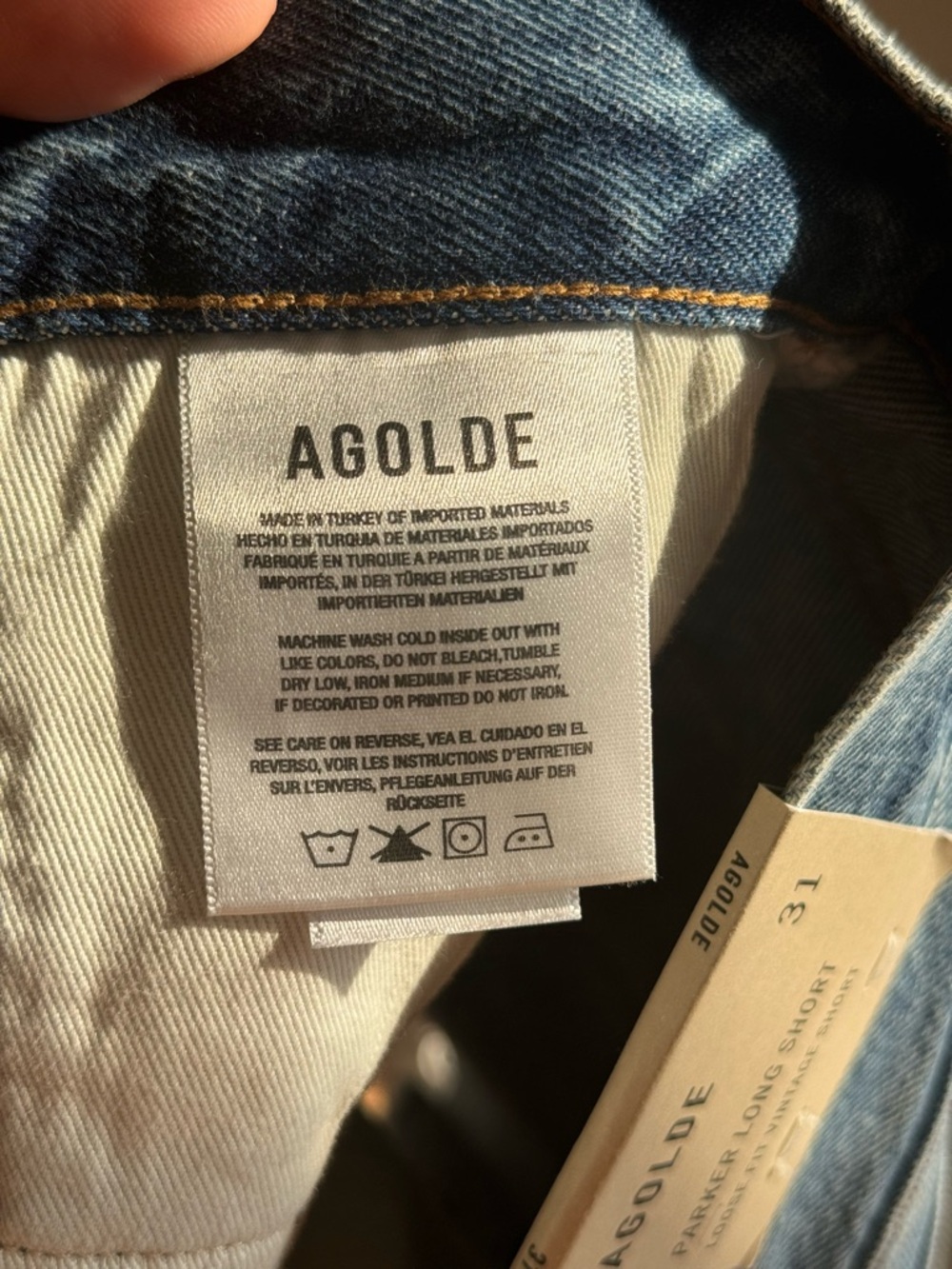 NWT AGOLDE Parker Long Vintage
Cut Off Loose Fit Shorts Size 31 - Picture 14 of 15